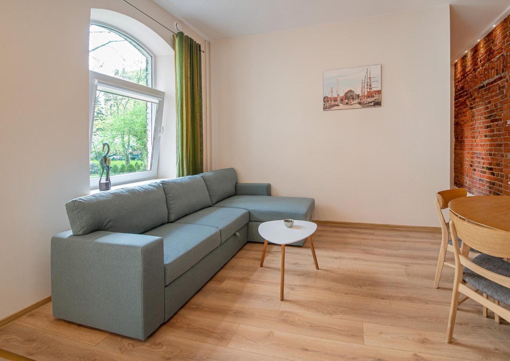Red Brick Apartments Клайпеда Экстерьер фото